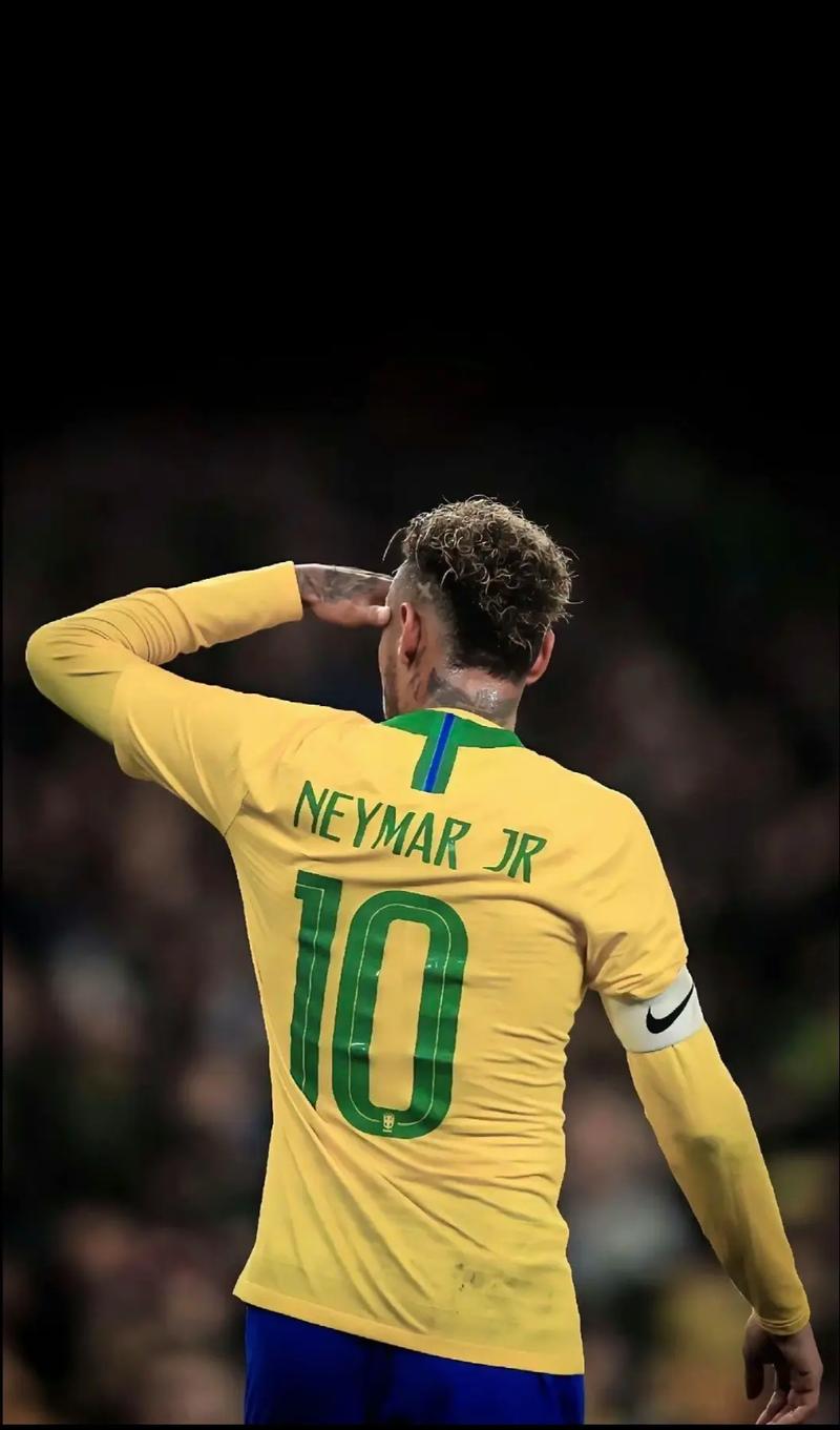 大卫-路易斯：最大遗憾是没和巴黎拿欧冠；恩里克是我的榜样（大卫-路易斯：未能随巴黎夺欧冠是我最大遗憾，恩里克是我榜样）