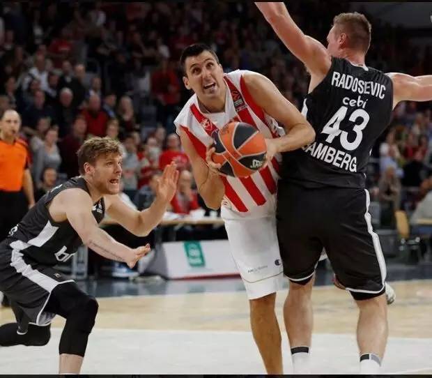 亚沙里：大约三个月后，能在一场友谊赛里首发的感觉真好（亚沙里：阔别近三月，友谊赛重回首发的感觉太棒了）