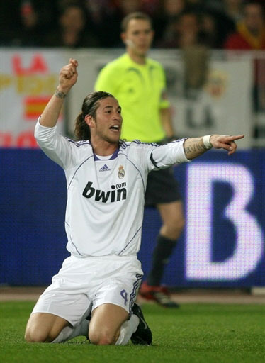 NBA交易市场动态：湖人完成外援引进,（NBA交易快讯：湖人敲定外援加盟）