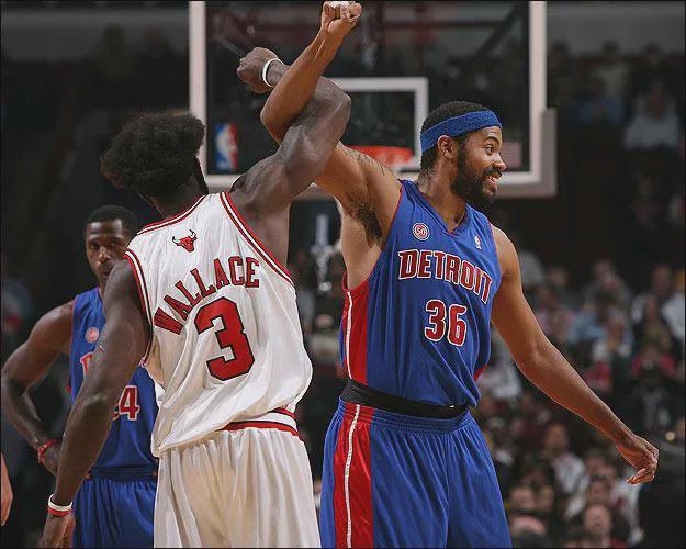 今天一条龙破门！这动作幅度，这过人摆脱后的射门，...（今日连过数人一条龙破门！动作大开大合，摆脱后那脚射门太炸裂）