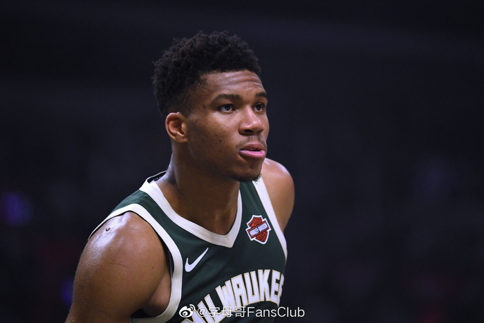 德凯特拉雷：切尔西实力很强，我们必须发挥最佳水平才能取胜（德凯特拉雷：切尔西实力雄厚，唯有发挥最佳水平方能取胜）