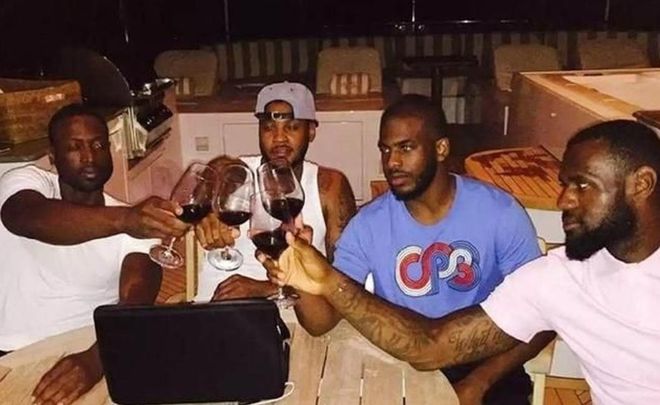 TA：皇马对引进科纳特没有兴趣，球员未来呈开放态势（TA：皇马无意签下科纳特，球员去留仍未定）