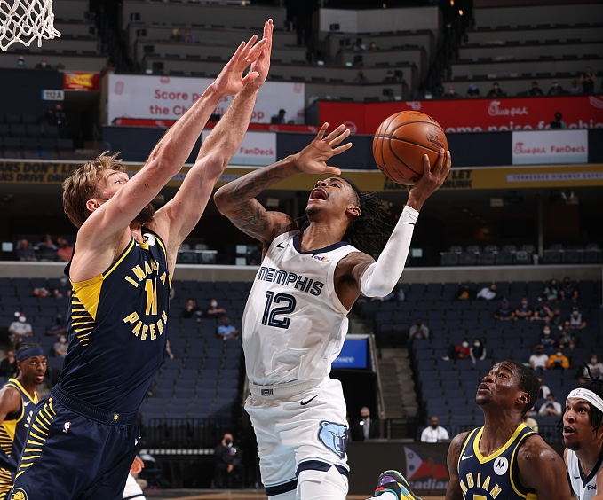 英媒：拜仁、尤文和巴黎有意免签科纳特，球员对各种选择持开放态度（英媒：拜仁、尤文与巴黎盯上科纳特免签，球员对去向持开放态度）